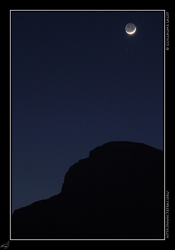 Chartreuse : Depuis le Grsivaudan, la Lune et les Plades derrire la Dent de Crolles