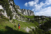 Chartreuse : Sur un petit sangle entre col de l'Alpe et col de Belles Ombres