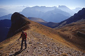 Devoluy : Sur la crete de la Laisse...au fond, Pierroux et montagne de Faraut