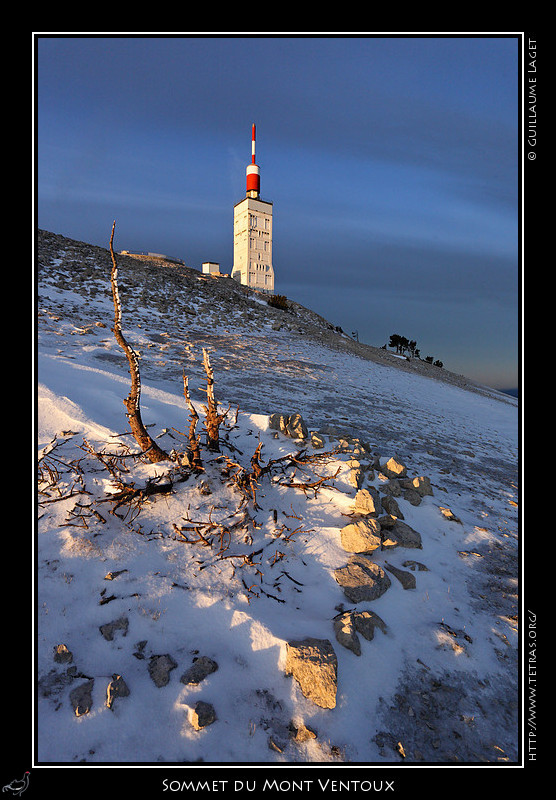 Rcits de randonnes : Lever de soleil sur le sommet du Mont Ventoux