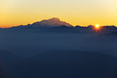 Chartreuse : Le soleil se leve derriere le massif du Mont Blanc