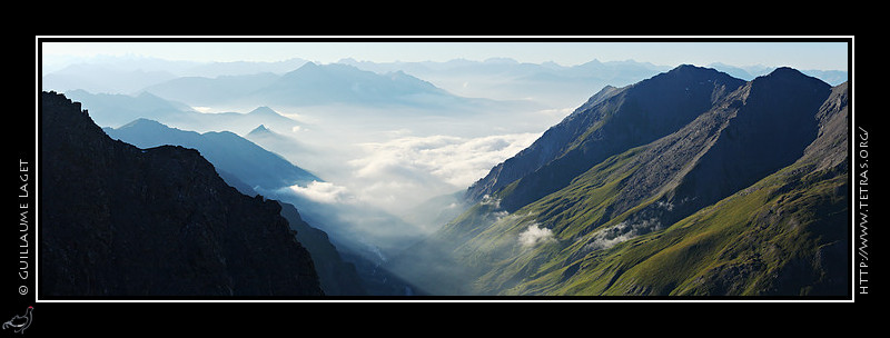 Rcits de randonnes : La vue est large depuis le sommet, depuis les crtes lointaines des aiguilles d'Arves jusqu'aux valles italiennes
 
