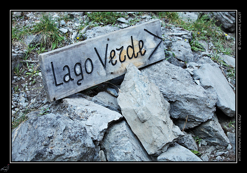 Rcits de randonnes : Le lac Vert, c'est par l ! On est -presque- en Italie, d'o le 