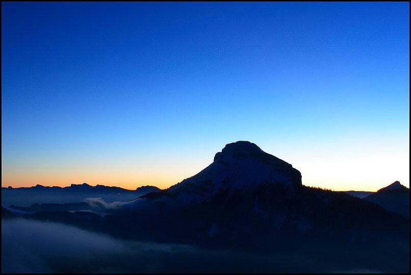 Rcits de randonnes : La nuit tombe sur la Chartreuse... 
