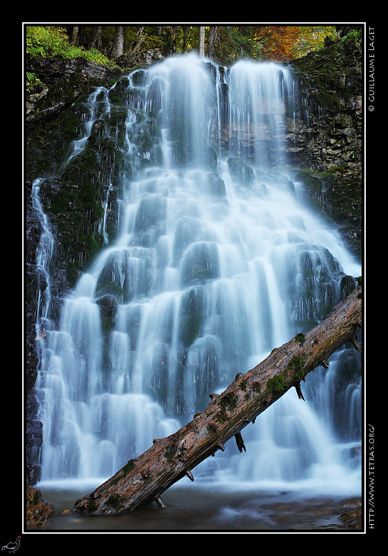 Photo :  Un petit retour en arrire sur l'automne...avec une cascade sur le Guiers Mort, sous la Dent de Crolles... 
