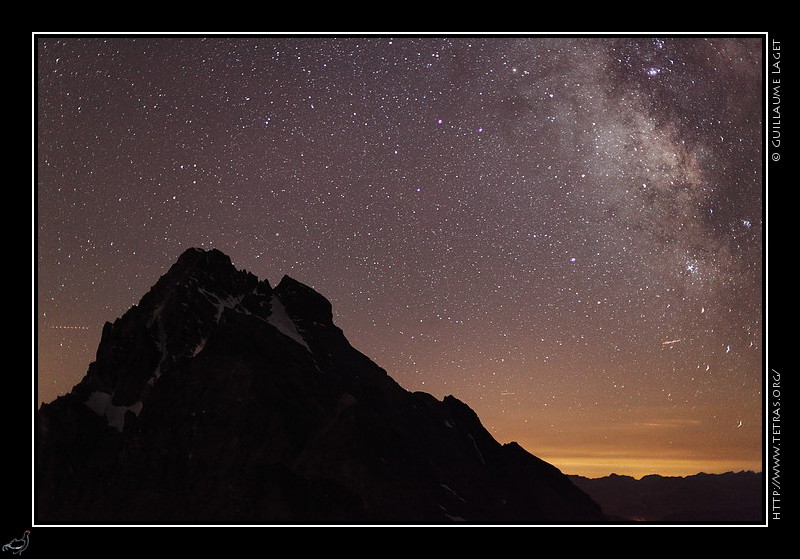 Photo : Le Mont Viso (3841m) sous les étoiles 

