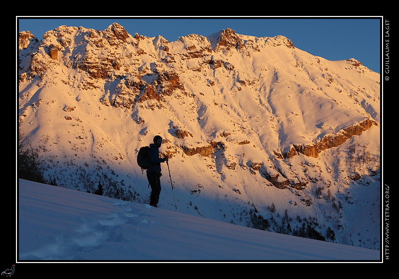 Photo : Premier janvier 2011 - premier coucher de soleil de l'anne 2011, au dessus de Saint-Crpin et de la Durance 
