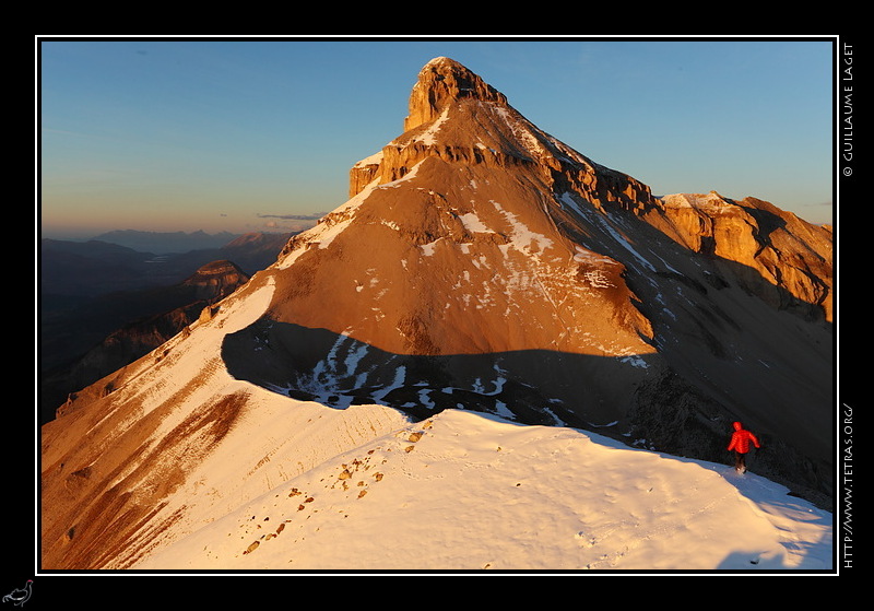 Photo : Premires neiges en Dvoluy : le Grand Ferrand vu depuis la Tte de Vallon Pierra 
