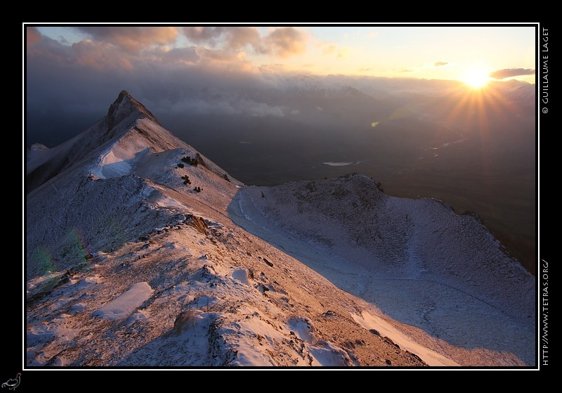 Photo : Le pic de l'aiguille depuis le pic de Gleize, au dessus du Champsaur. 
