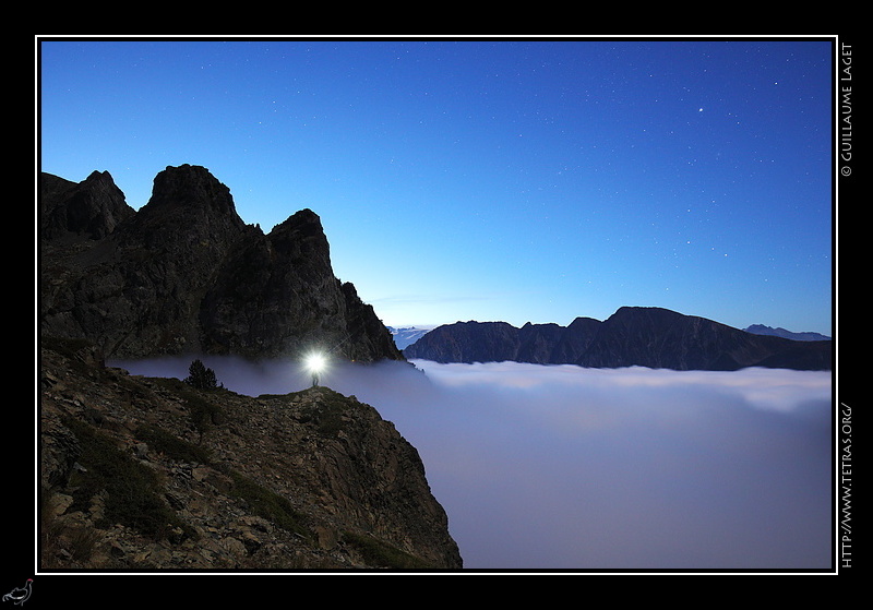 Photo : Phare (humain) des Vans, au bord de la mer de Belledonne 
