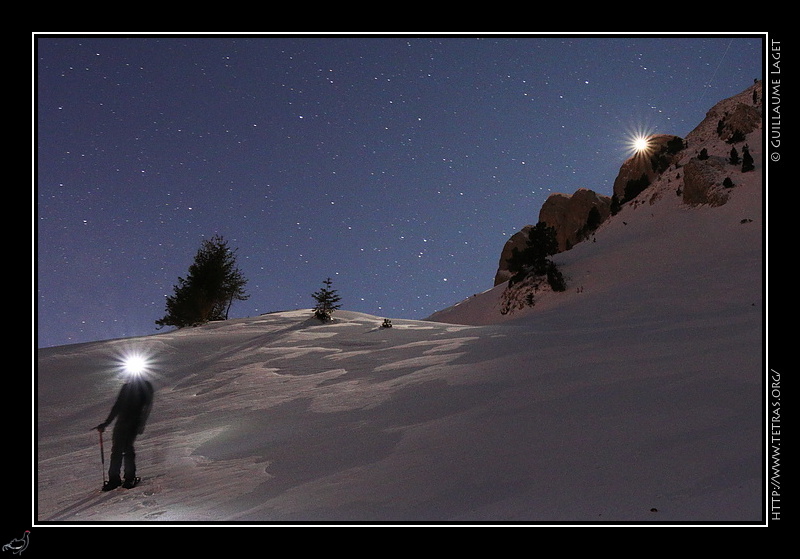 Photo : Au clair de lune sous les falaises du Grand Veymont 
