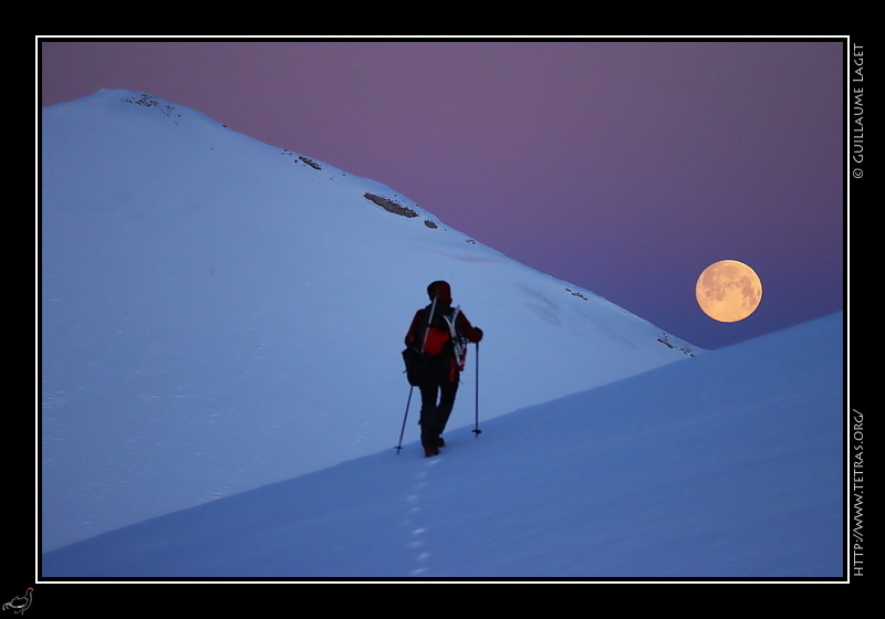 Photo : Coucher de pleine lune en Dvoluy, derrire les crtes du Rougnou 
