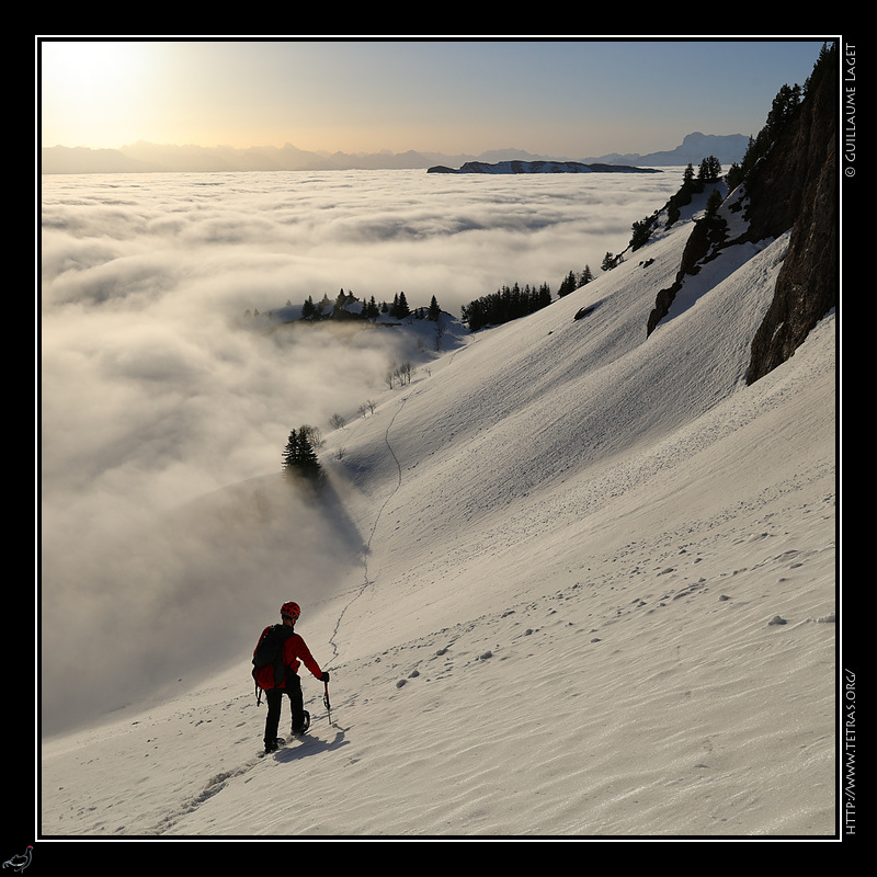 Photo : Mer de nuages sur les flancs du Vercors 
