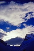 Mercantour : Nuages nocturnes au dessus du refuge de Nice